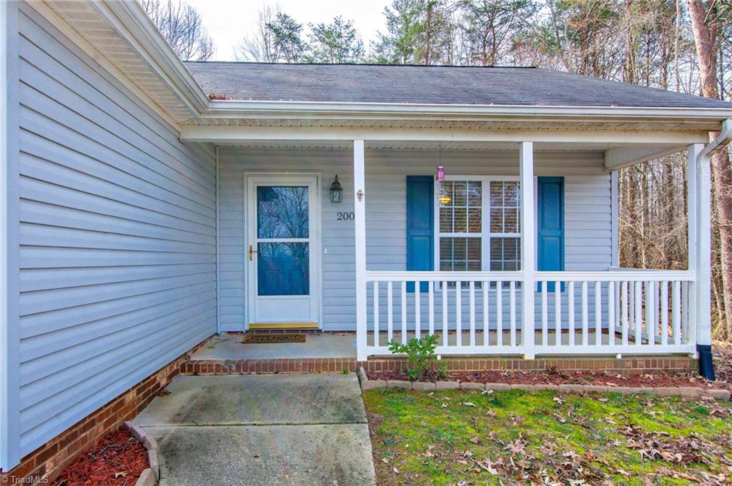 200 Grade Street Rural Hall, NC 27045 - Photo 4 of 29