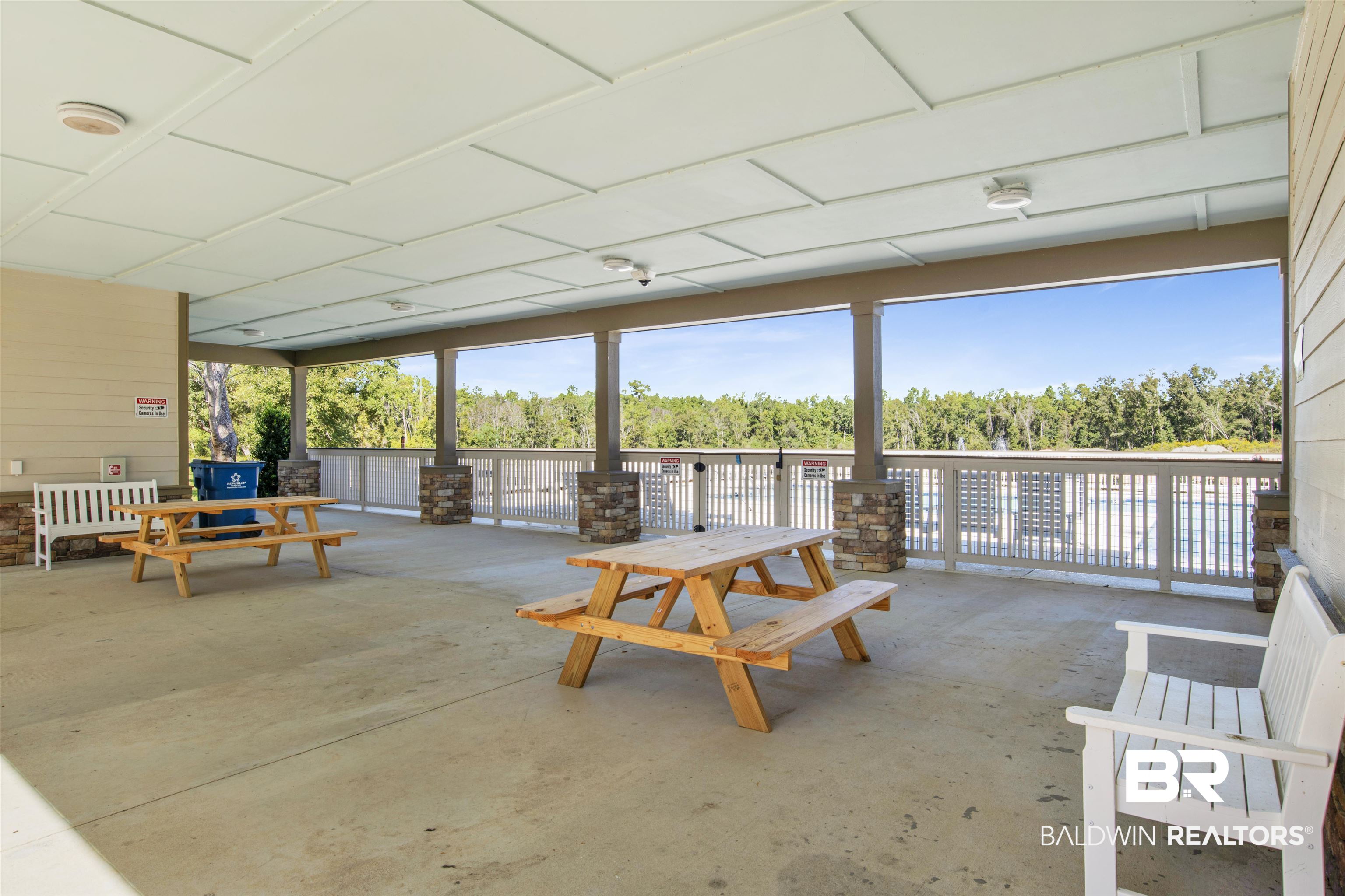 412 Parkerman Avenue Gulf Shores, AL 36542 - Photo 4 of 10
