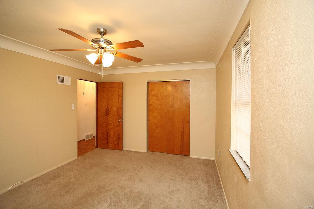 313 Old Fullerton Road Swansea, IL 62226 - Photo 6 of 19