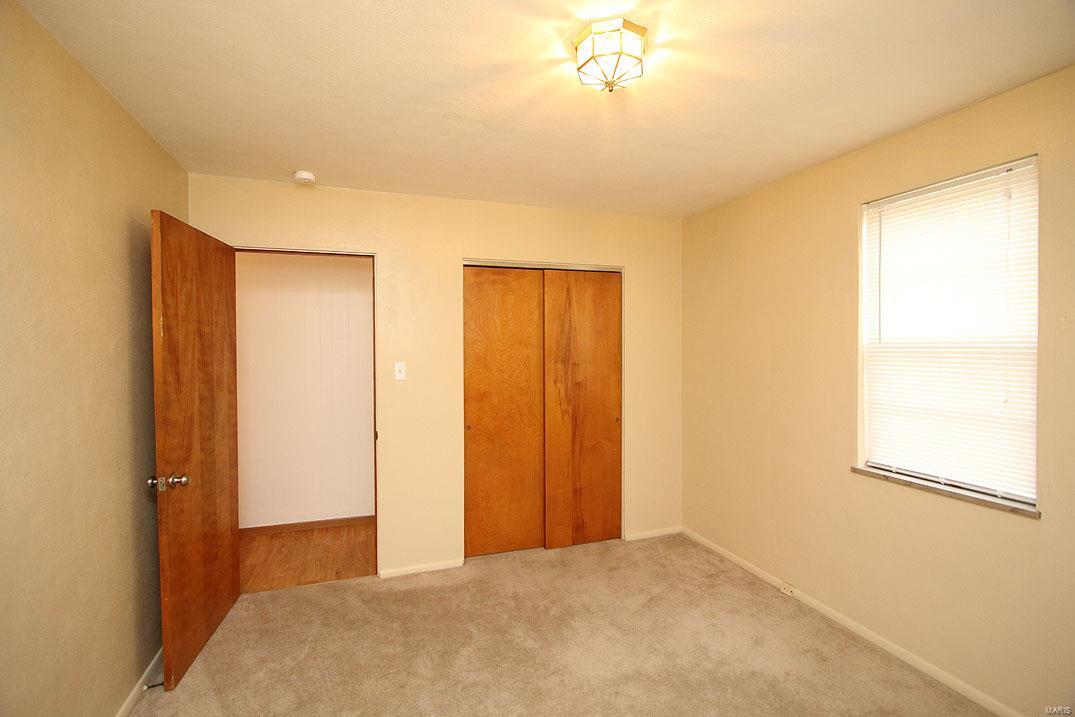 313 Old Fullerton Road Swansea, IL 62226 - Photo 7 of 19