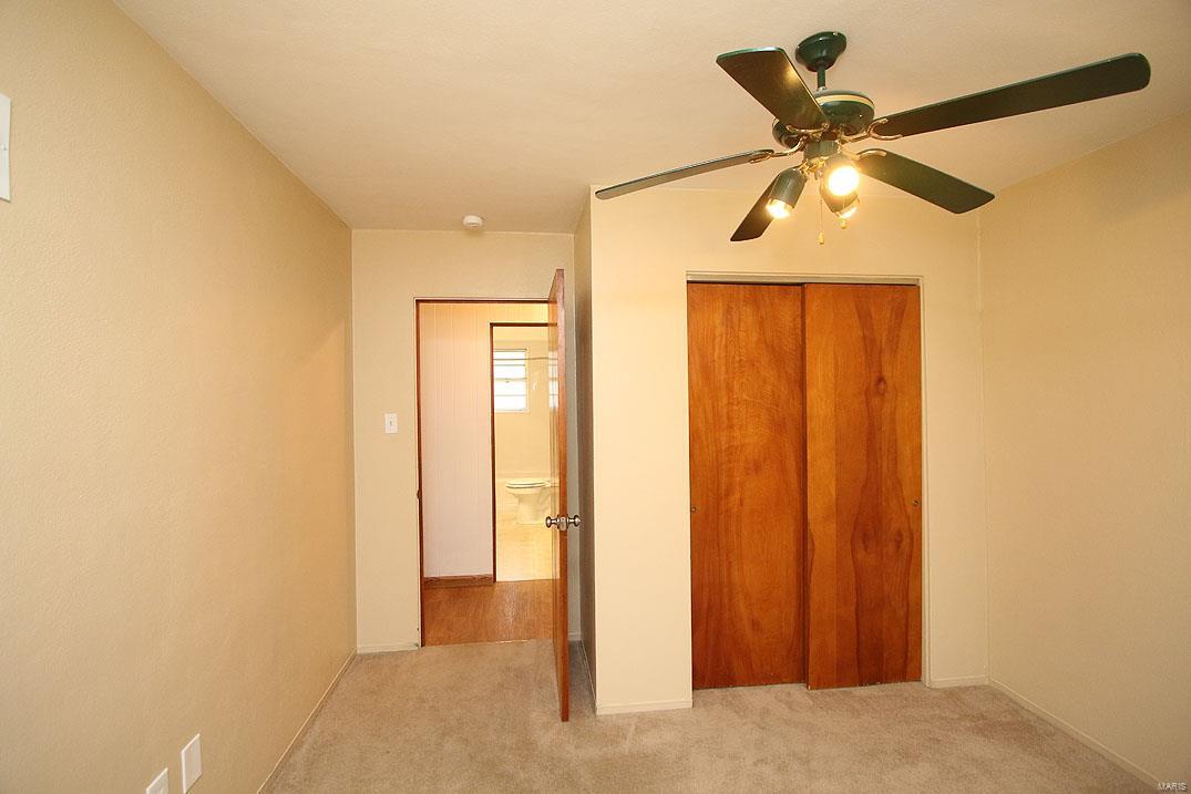 313 Old Fullerton Road Swansea, IL 62226 - Photo 8 of 19