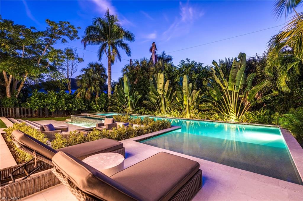 2175 Crayton Road Naples, FL 34103 - Photo 6 of 34