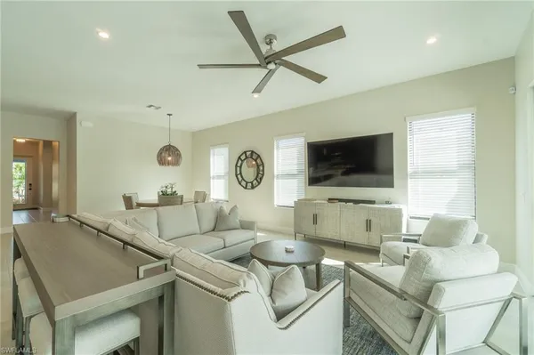 $19,000 | 822 105th Avenue North, Naples, FL 34108