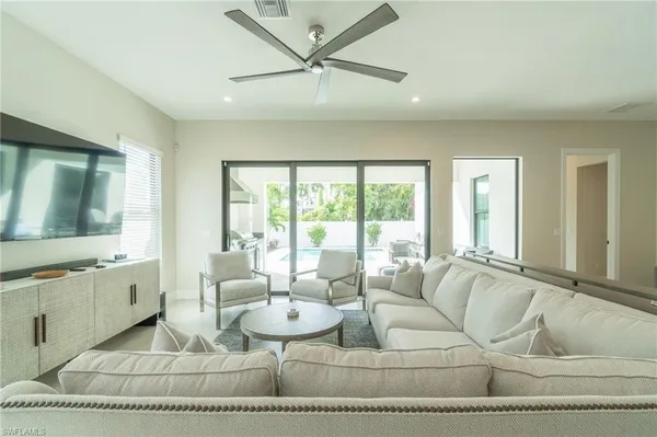 $19,000 | 822 105th Avenue North, Naples, FL 34108