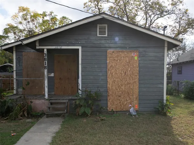 $79,500 | 3818 Penelope Street, Dallas, TX 75210