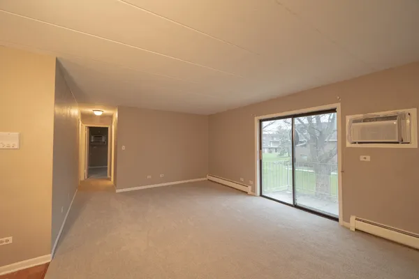$219,900 | 144 East Bailey Road, Unit G, Naperville, IL 60565