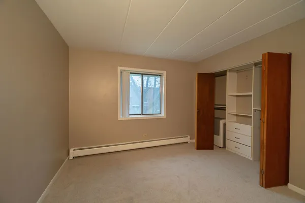 $219,900 | 144 East Bailey Road, Unit G, Naperville, IL 60565