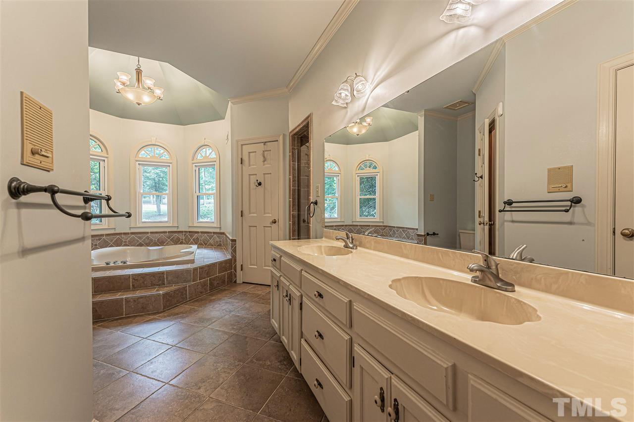 1243 Corbett Road Clayton, NC 27520 - Photo 19 of 30 Gallery Image 19