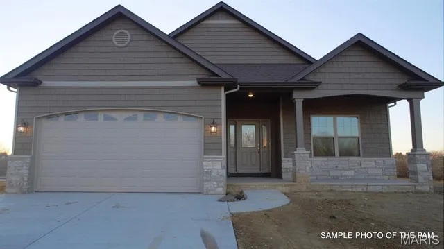 $375,005 | 477 Hayden Drive, Waterloo, IL 62298