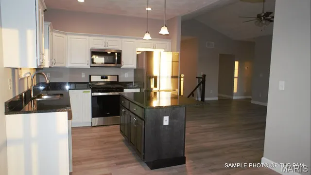 $375,005 | 477 Hayden Drive, Waterloo, IL 62298