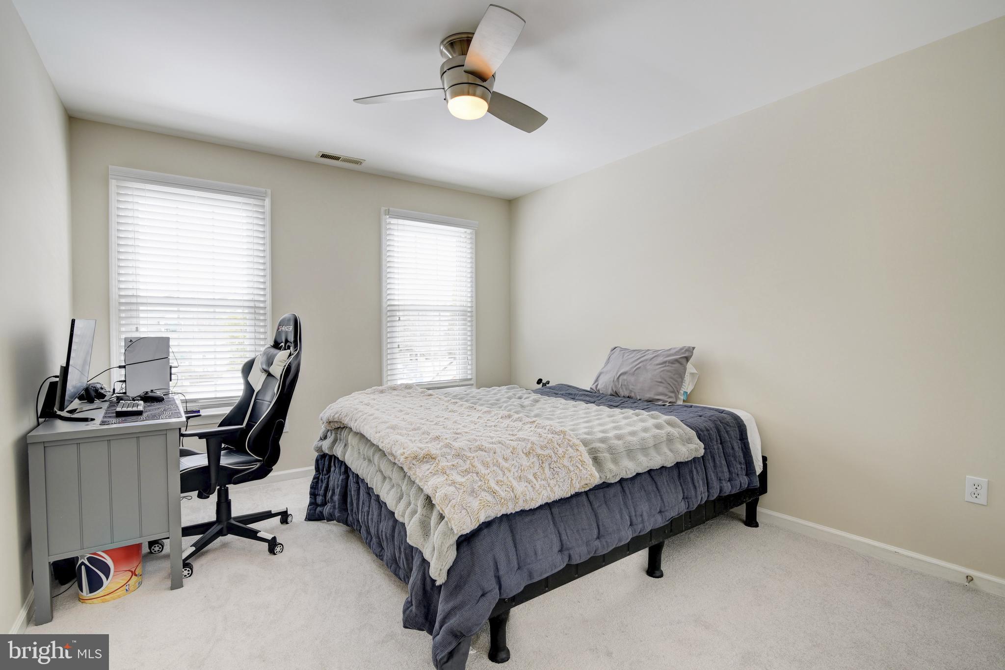 8911 Old Courthouse Road Vienna, VA 22182 - Photo 35 of 62