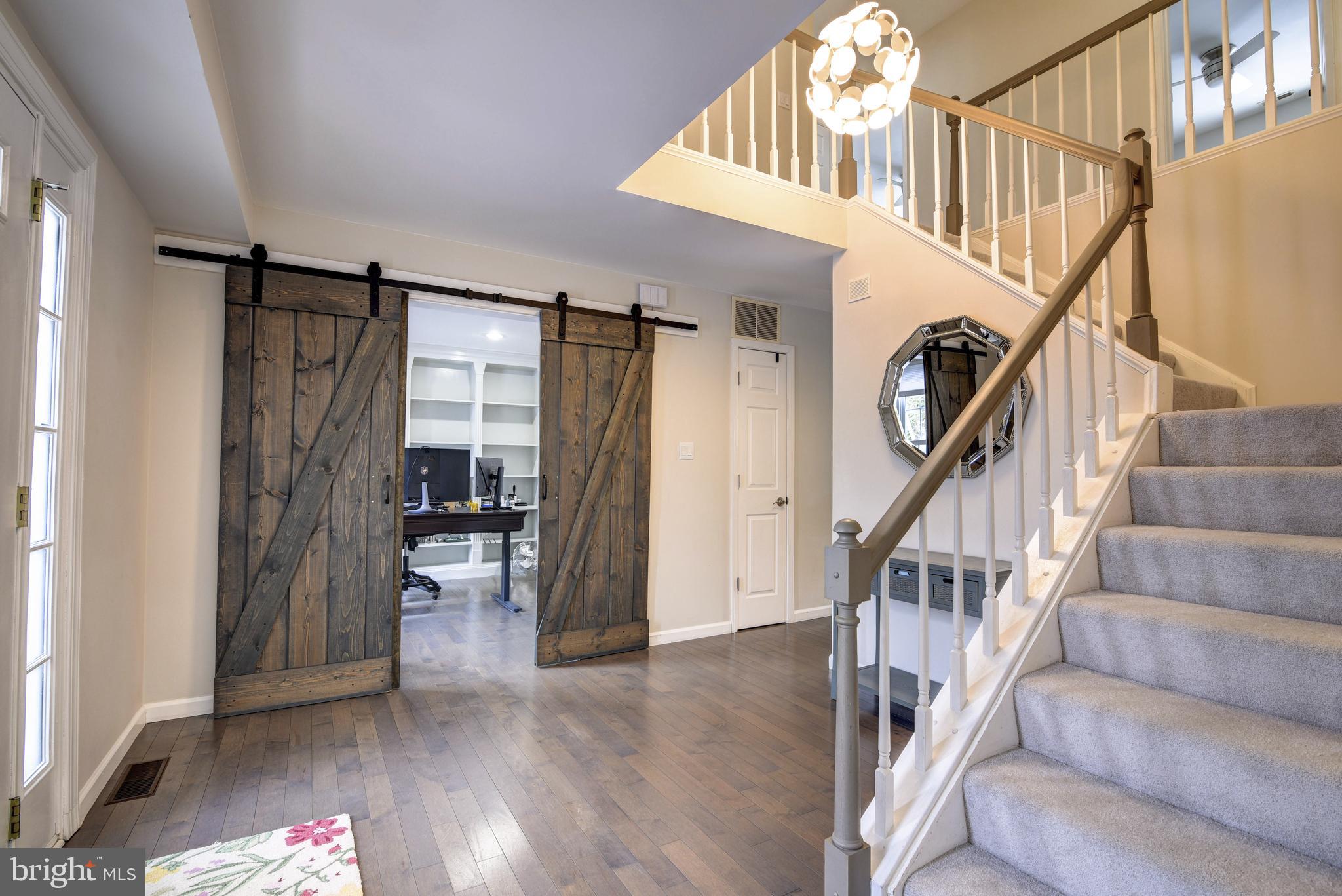 8911 Old Courthouse Road Vienna, VA 22182 - Photo 5 of 62