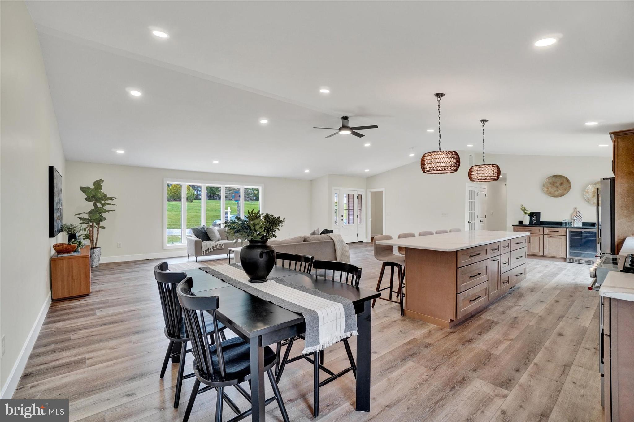 879 Graffius Road York, PA 17404 - Photo 6 of 46