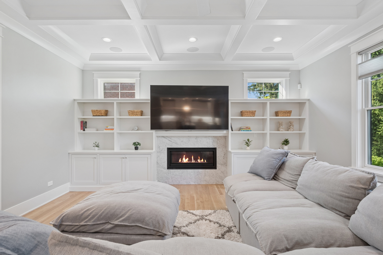 928 Hunter Road Glenview, IL 60025 - Photo 15 of 40 a living room with furniture and a fireplace