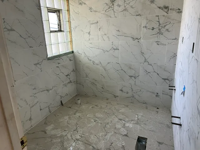 $279,900 | 837 South Humphrey Avenue, Oak Park, IL 60304