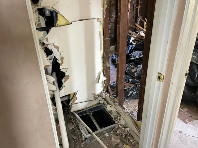 $279,900 | 837 South Humphrey Avenue, Oak Park, IL 60304