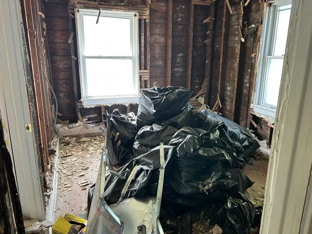 $279,900 | 837 South Humphrey Avenue, Oak Park, IL 60304