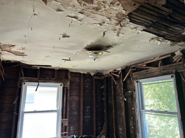 $279,900 | 837 South Humphrey Avenue, Oak Park, IL 60304