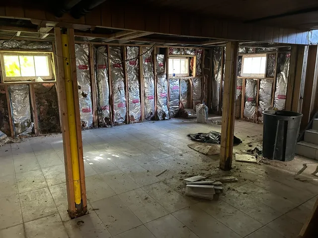 $279,900 | 837 South Humphrey Avenue, Oak Park, IL 60304