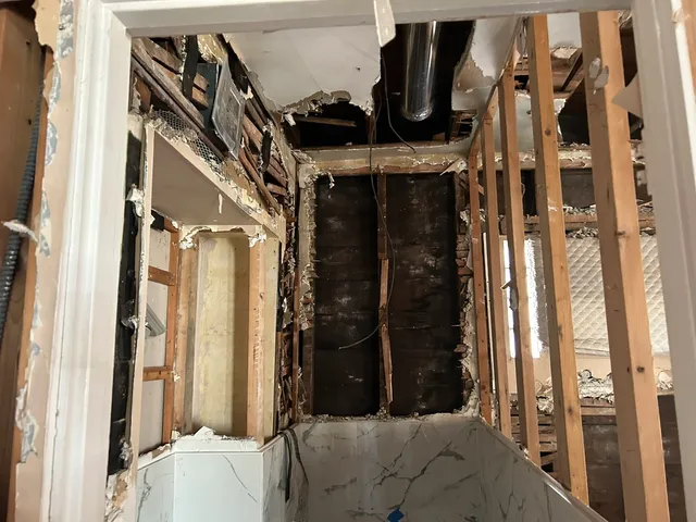 $279,900 | 837 South Humphrey Avenue, Oak Park, IL 60304