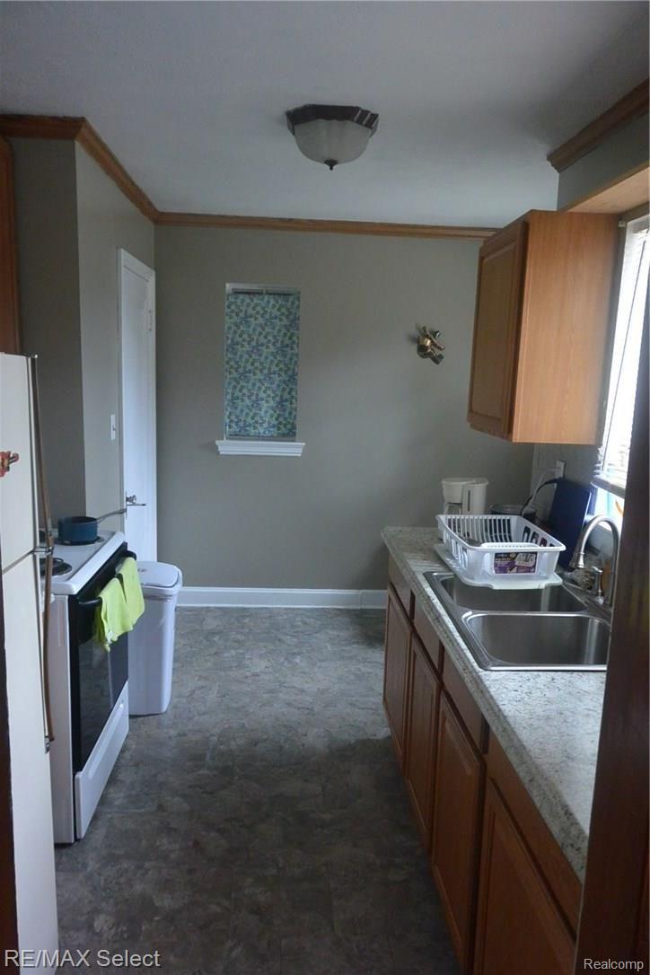5519 Richfield Road Flint, MI 48506 - Photo 13 of 21 DSC_1363.JPG