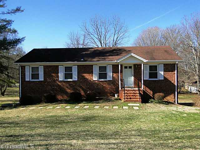 209 Hampton Drive High Point, NC 27265 - Photo 1 of 14 Exterior Front. Front view with nice lawn. Vinyl siding
