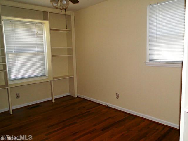 209 Hampton Drive High Point, NC 27265 - Photo 7 of 14 2nd Bedroom. Bedroom with built in bookcases. Perfect for books, etc.