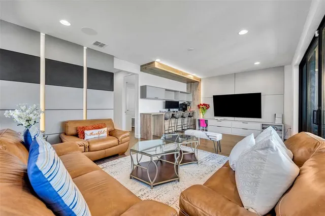 $7,500 | 7613 Toscana Boulevard, Orlando, FL 32819