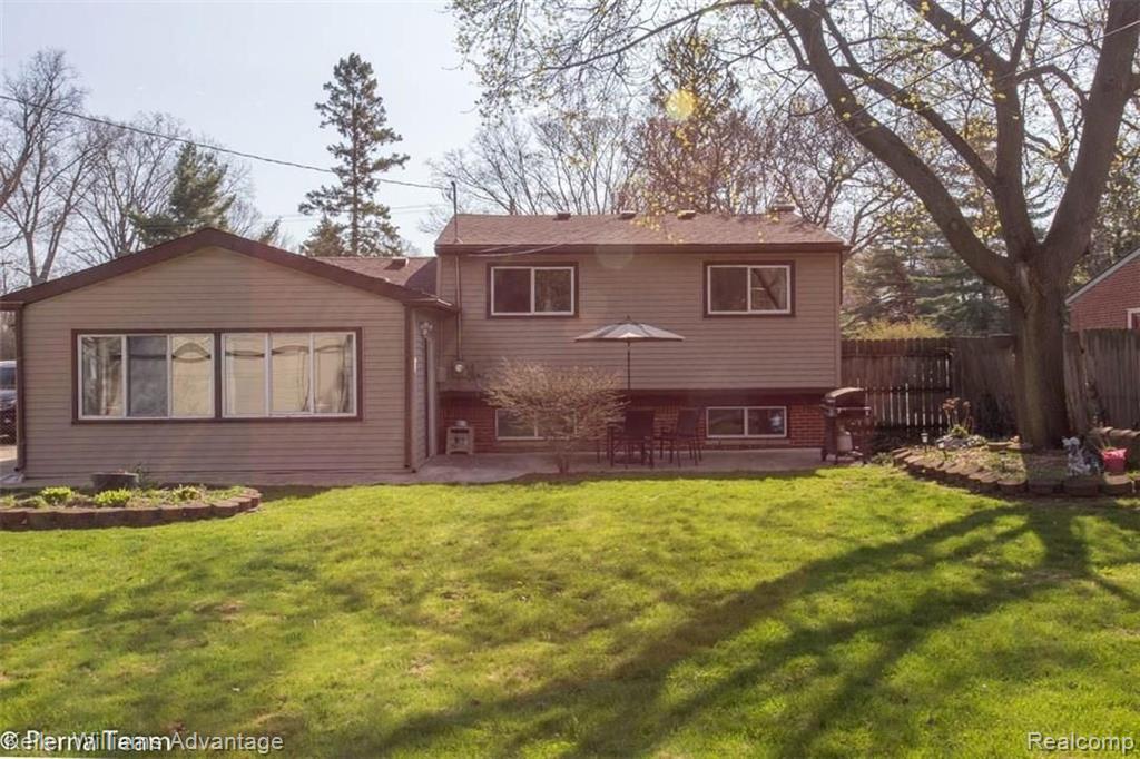 22359 Inkster Road Farmington Hills, MI 48336 - Photo 25 of 27