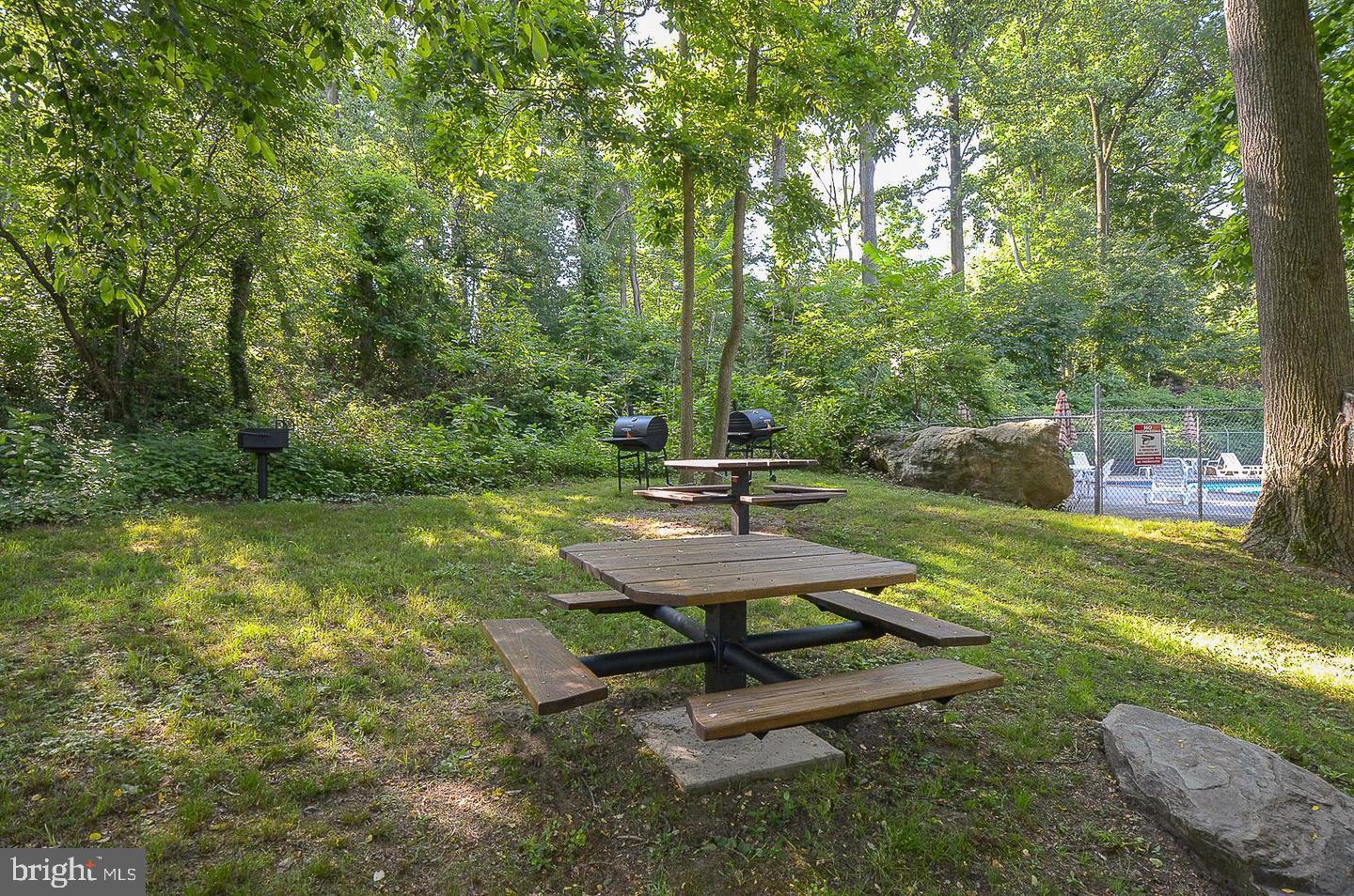 400 Glendale Road, Unit G33 Havertown, PA 19083 - Photo 22 of 26 a view of a park with large trees