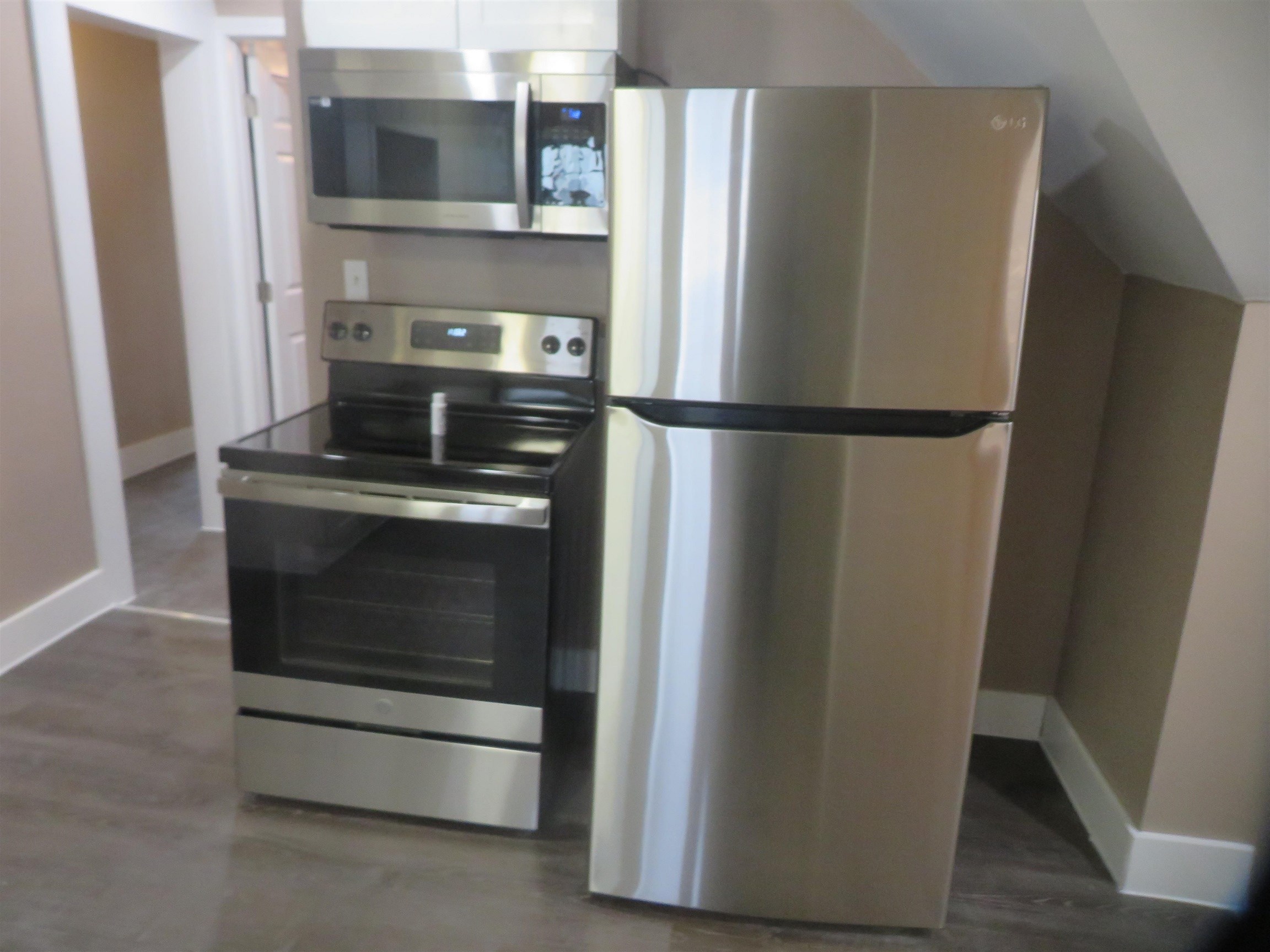 40 Congress Street, Unit C Rochester, NH 03867 - Photo 2 of 14