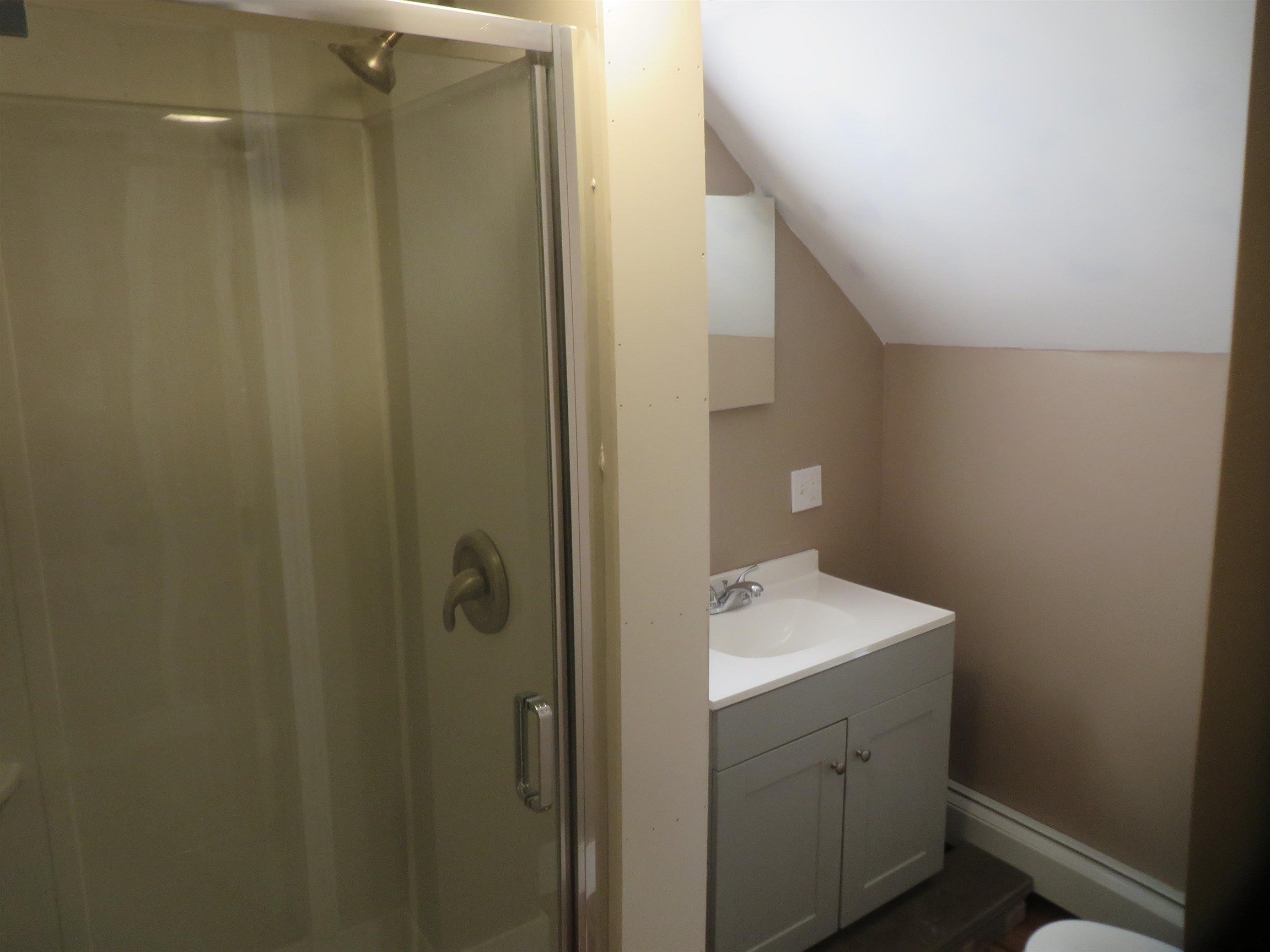 40 Congress Street, Unit C Rochester, NH 03867 - Photo 4 of 14