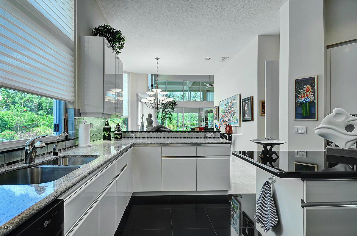 6995 Queenferry Circle Boca Raton, FL 33496 - Photo 9 of 23 kitchen1_1200