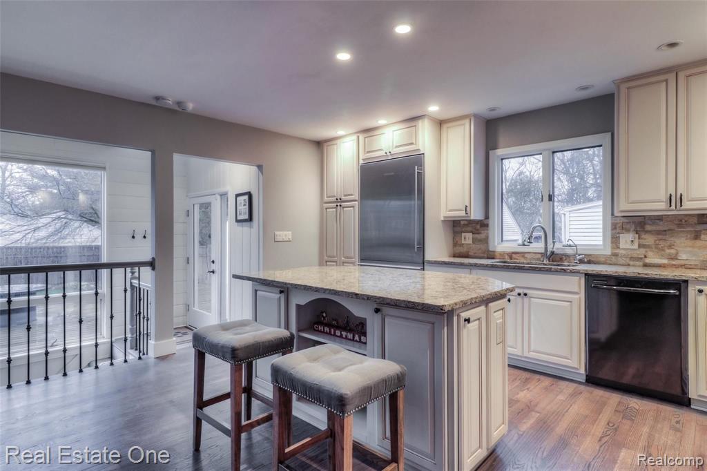 360 Linwood Avenue Rochester, MI 48307 - Photo 12 of 50