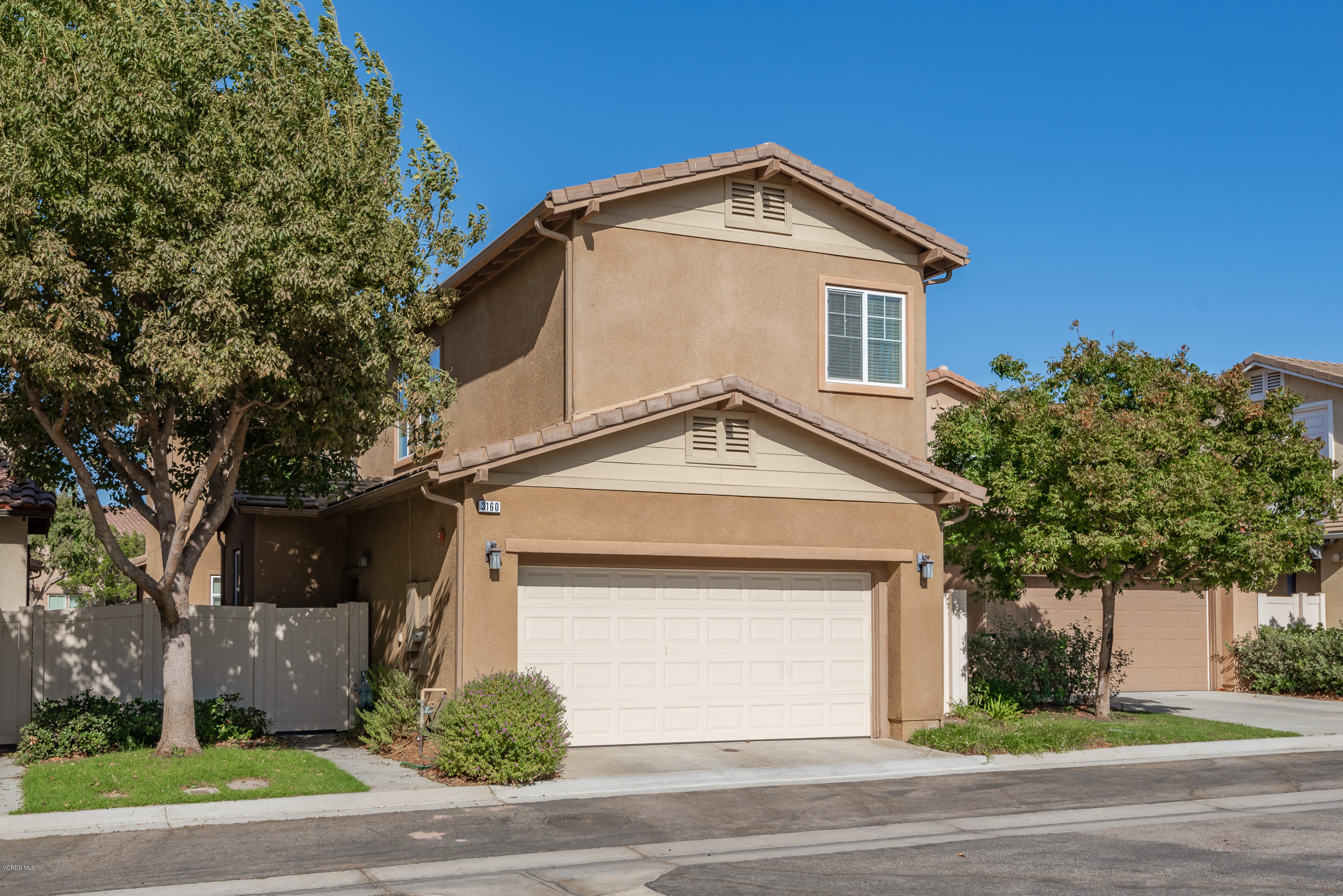 3160 Moss Landing Boulevard Oxnard, CA 93036 - Photo 26 of 31 25-Garage View