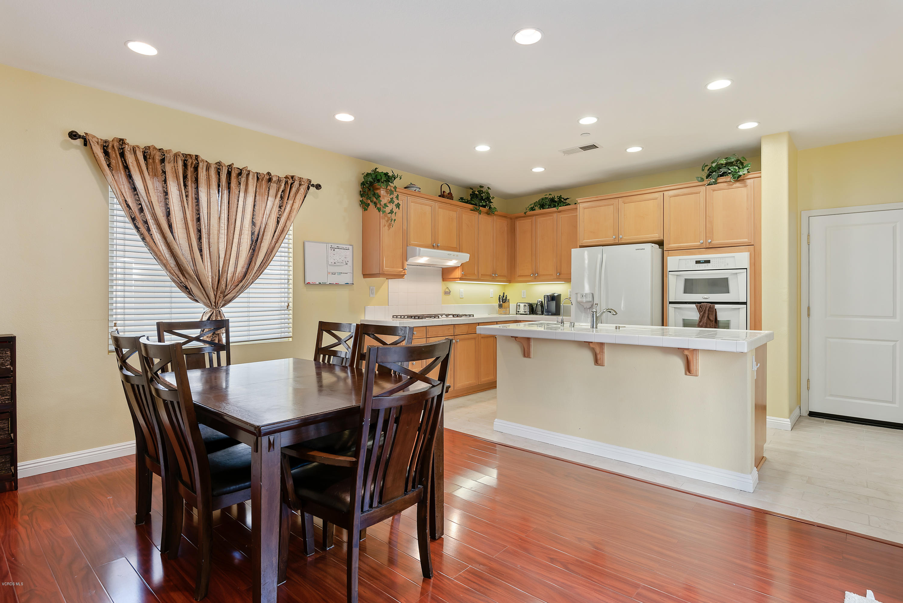 3160 Moss Landing Boulevard Oxnard, CA 93036 - Photo 5 of 31 05-Dining-Kitchen