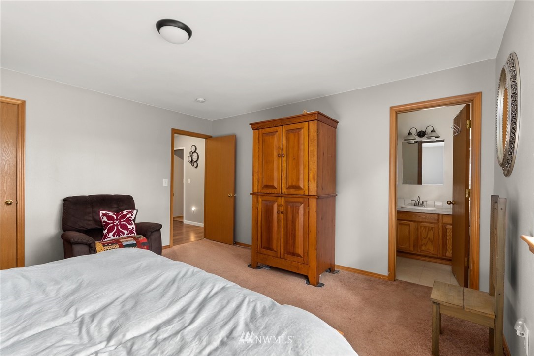 1471 East Old Ranch Road Allyn, WA 98524 - Photo 14 of 29 Gallery Image 14