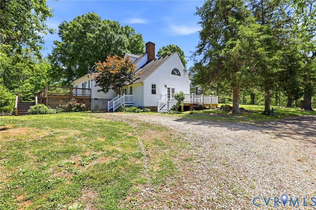 3355 Duke Road Powhatan, VA 23139 - Photo 4 of 67 a front view of house with yard and green space