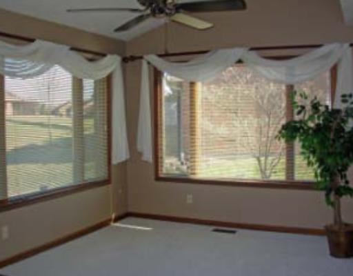 1718 Fox Ridge Drive, Unit 1718 Springfield, OH 45503 - Photo 6 of 12