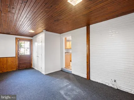 a view of livingroom with hardwood