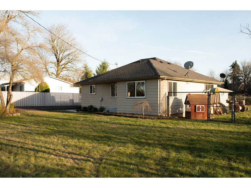 30980 Southeast River Mill Road Estacada, OR 97023 - Photo 26 of 29 Gallery Image 26