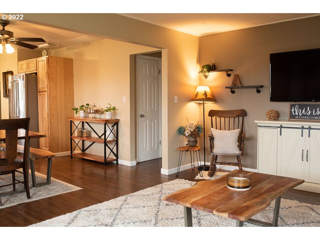 30980 Southeast River Mill Road Estacada, OR 97023 - Photo 3 of 29 Gallery Image 3