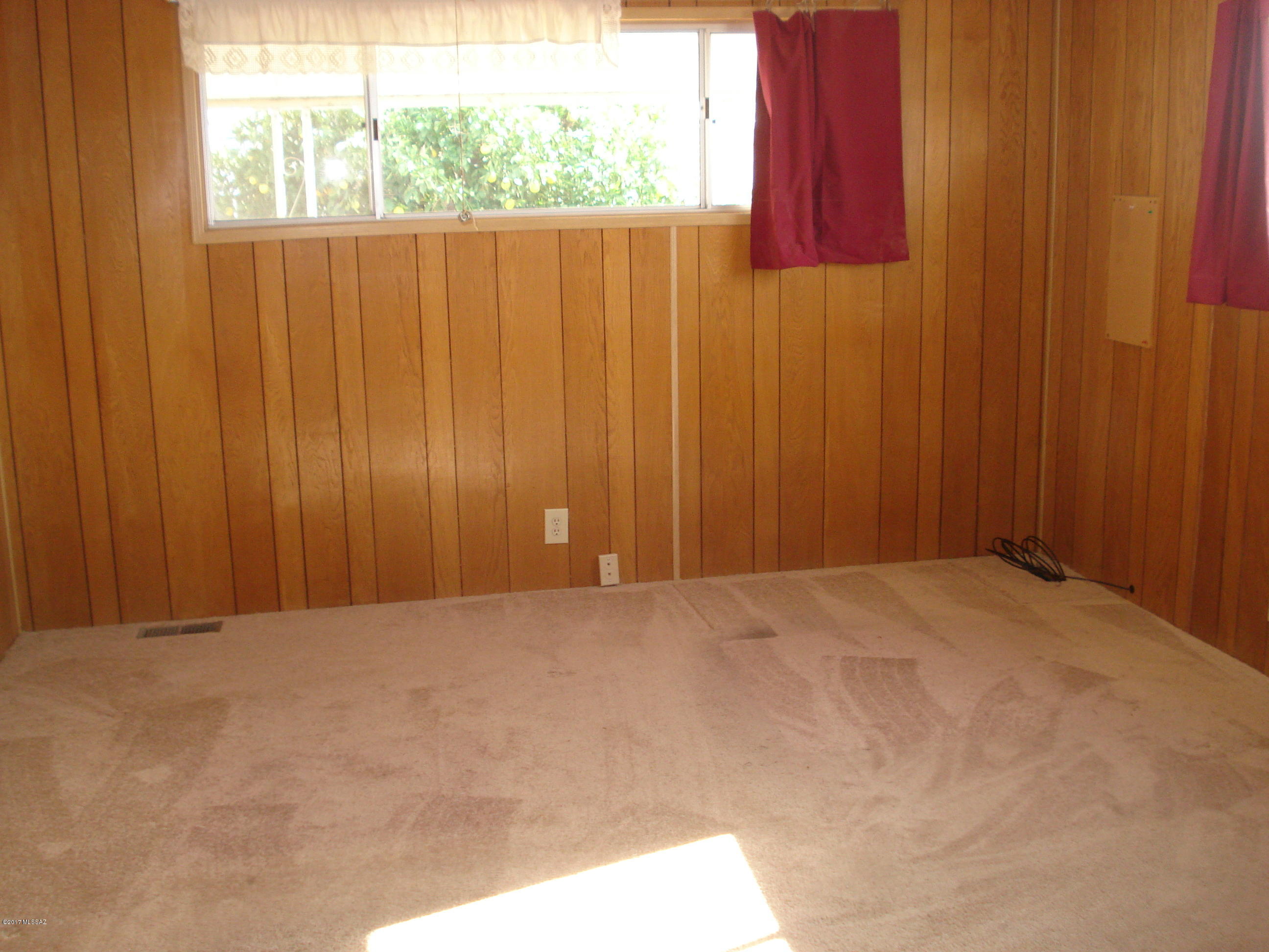 5571 West Rafter Cir Street Tucson, AZ 85713 - Photo 8 of 14 Gallery Image 8