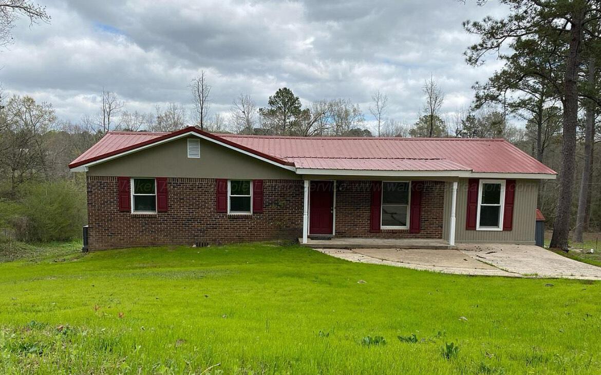 1005 Cherokee Road Jasper, AL 35501 - Photo 1 of 13 Gallery Image 1