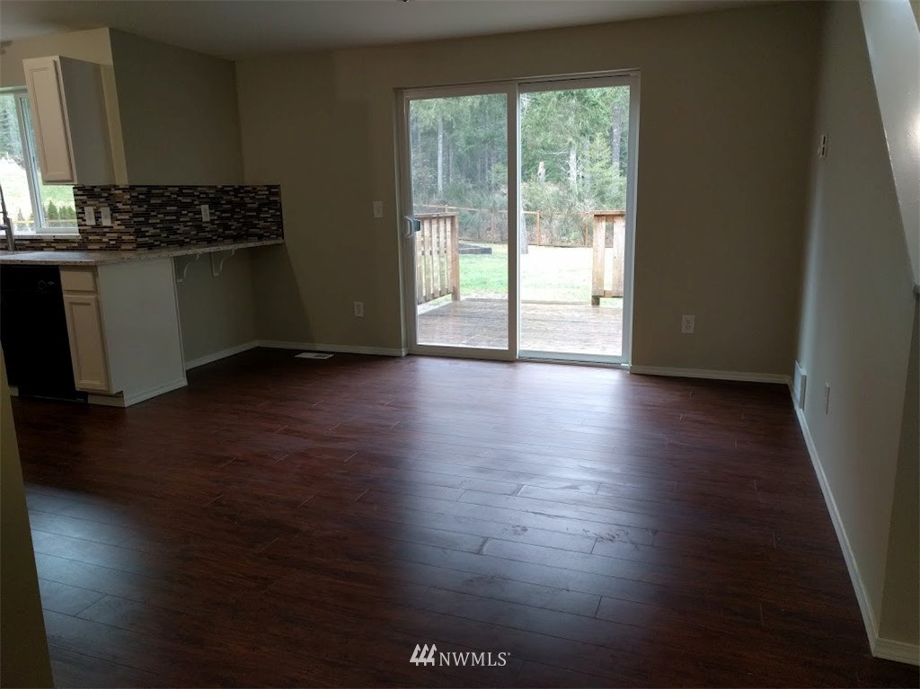 3578 Southwest Lake Helena Road Port Orchard, WA 98367 - Photo 11 of 25 Gallery Image 11