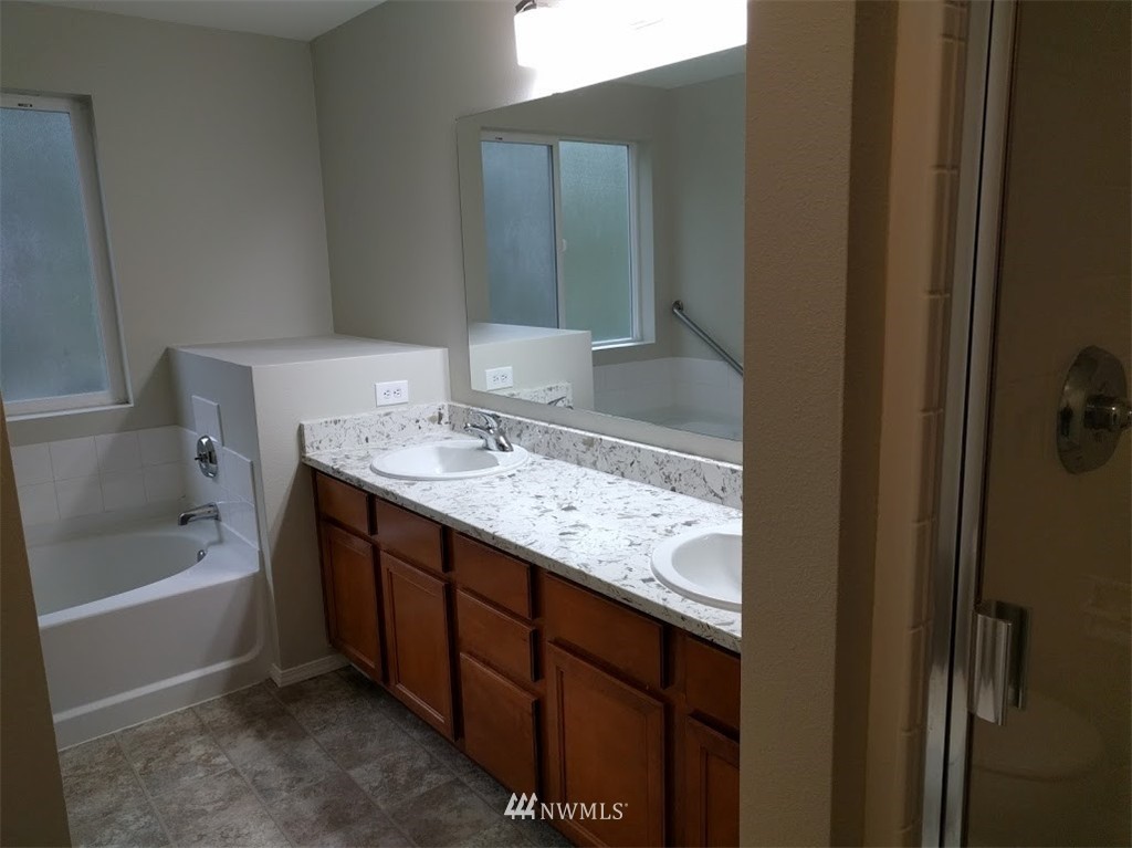 3578 Southwest Lake Helena Road Port Orchard, WA 98367 - Photo 13 of 25 Gallery Image 13