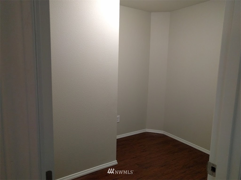 3578 Southwest Lake Helena Road Port Orchard, WA 98367 - Photo 14 of 25 Gallery Image 14