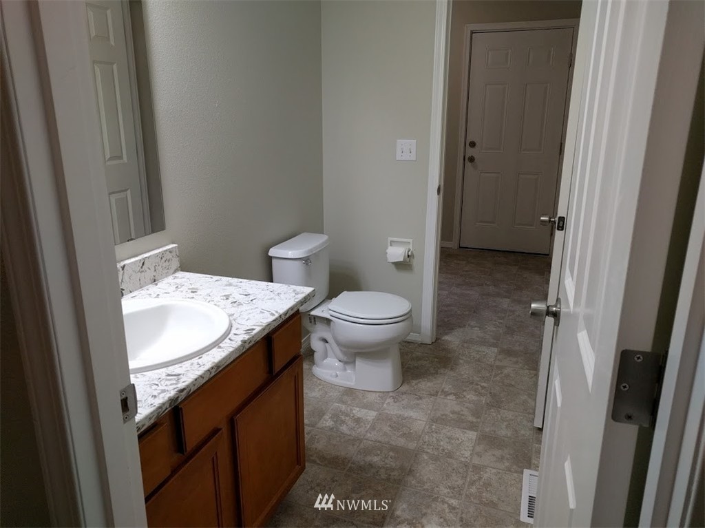 3578 Southwest Lake Helena Road Port Orchard, WA 98367 - Photo 22 of 25 Gallery Image 22
