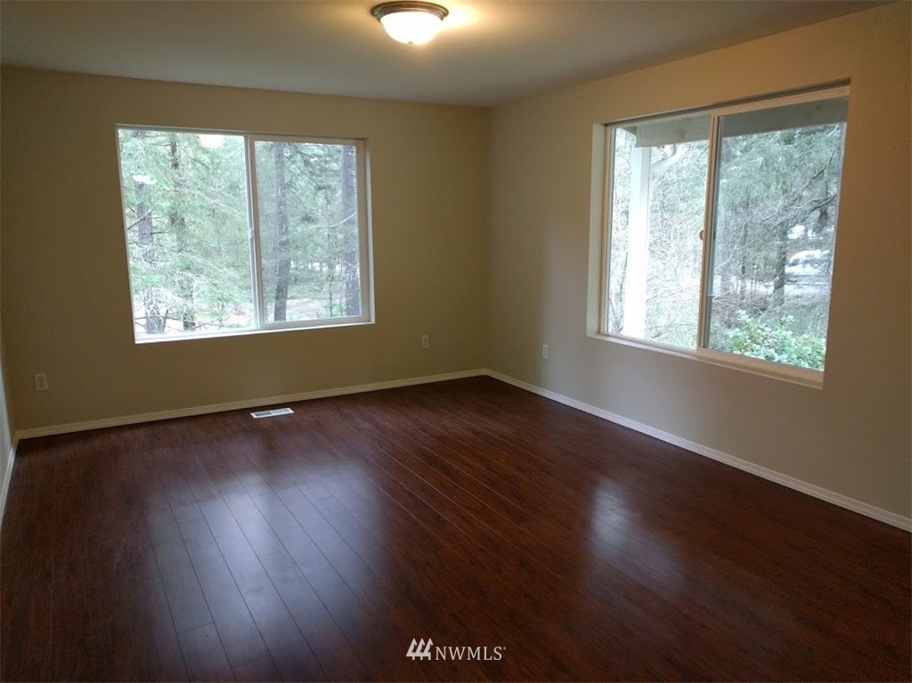3578 Southwest Lake Helena Road Port Orchard, WA 98367 - Photo 7 of 25 Gallery Image 7