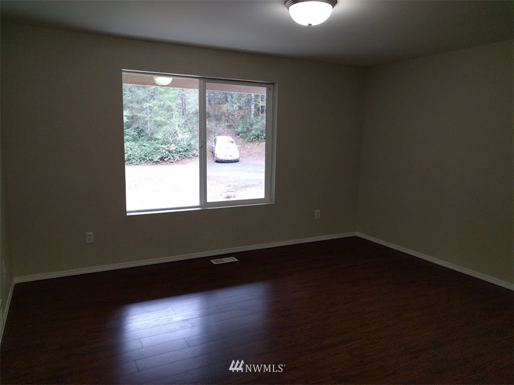 3578 Southwest Lake Helena Road Port Orchard, WA 98367 - Photo 8 of 25 Gallery Image 8